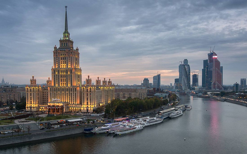 Отель Radisson Royal (гостиница "Украина")