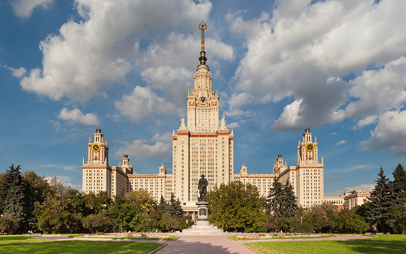 МГУ им. Ломоносова